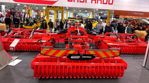 Maschio Gaspardo : la herse rotative Jumbo X atteint 10 m de largeur de travail Maschio Gaspardo : la herse rotative Jumbo X atteint 10 m de largeur de travail
